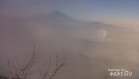 Kabut yang mulai naik