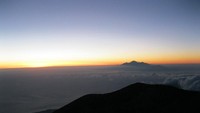 Sunrise dan Gunung Rinjani