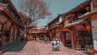 Suasana pemukiman khas tibet