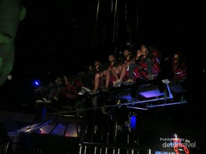 Punya Nyali? Coba 4 Wahana Ekstrem di Trans Studio Bandung Ini