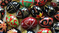 Pysanka unik dan lucu yang menggunakan desain tradisional khas Ukraina  (sumber foto: http://wikipedia.org)