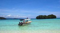 Perjalanan mengelilingi Teluk Kabui (Dadang Lesmana/ACI)