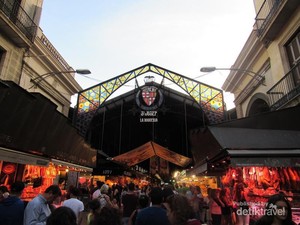 Rambutan dan Manggis Asli Indonesia di Pasar Barcelona