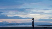 Keheningan senja di pantai Rancabuaya