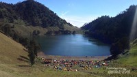 Ranu Kumbolo memberikan pemandangan yang sangat indah