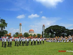Ratusan Singa Menari di Alun-alun Kota Subang