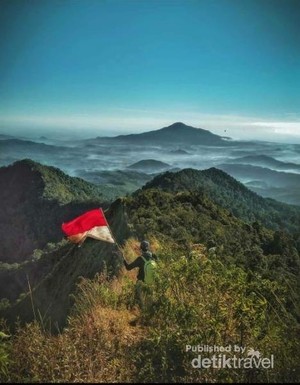 Rekomendasi 3 Gunung untuk Pendaki Pemula