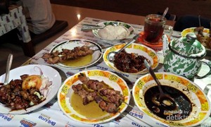 Rekomendasi Kulineran di Bantul: Sate Klatak