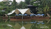 Tenda (saung) utama