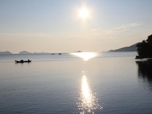 Rela Menderita Demi Keindahan Taman Laut 17 Pulau Riung