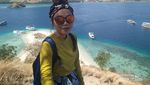 Rela Trekking Demi View di Pulau Cantik Labuan Bajo Ini