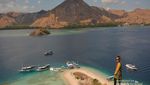 Rela Trekking Demi View di Pulau Cantik Labuan Bajo Ini