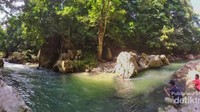 Salah satu keindahan alam di sekitar Desa Liyu, Kecamatan Halong, Kabupaten Balangan, tempat berdiamnya Suku Dayak Liyu.