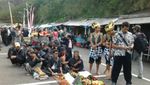 Ritual Unik di Kaki Gunung Kelud