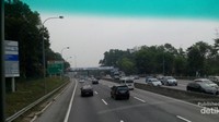 Sepanjang perjalanan melewati jalan tol, bebas macet