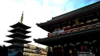 Megahnya Kuil Sensoji Asakusa