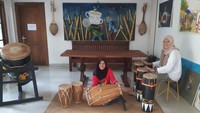 Spot foto alat musik