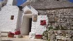 Rumah Kurcaci Nan Unik di Italia