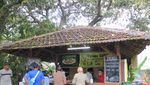 Rumah Sosis, Makan Enak dan Main Puas