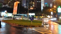 Ini dia petronas di malam hari