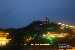 Saat Tembok Besar China Menyala