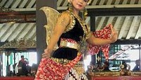Tari Beksan Srikandi Suradewati
