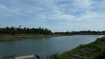 Santai di Sungai Batang Anai