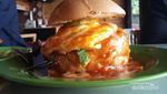 Santai Dulu Sambil Makan Burger Enak di Banda Aceh