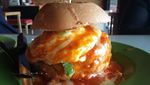 Santai Dulu Sambil Makan Burger Enak di Banda Aceh