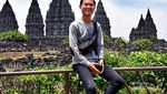Santai Sejenak di Candi Prambanan