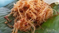 Mie Hun cemilan di warung