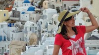 Salah satu spot foto kekinian yang ngehits di Santorini