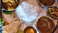 Dhalbat makanan khas Nepal, power 24 hours (nasi boleh nambah sepuasnya)