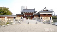 Pintu Gerbang menuju Kastil Hiroshima