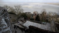 tangga menuju puncak Mont Saint Michel