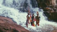 Photoshoot Putra Putri Pariwisata Kabupaten Seruyan di Air Terjun Sahai Gantung