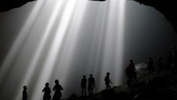 Ray of Light di Goa Grubug