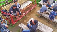 Suasana di Kedai Kopi Sontoloyo