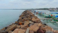 Dermaga Pantai Boom