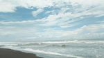 Satu Lagi yang Cantik di Yogya, Pantai Goa Cemara