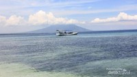 Perahu Nelayan yang Bisa Disewa