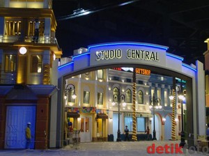 SBY pun Turut Menikmati Trans Studio Bandung