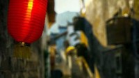 Salah satu sudut view pada gang-gang eksotis dengan lampion merah menyala