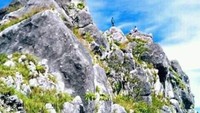 pemandangan indah dari fatu mnanu di Timor Tengah Selatan.
