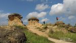 Sedang Hit di Instagram! Bukit Jamur nan Unik di Gresik