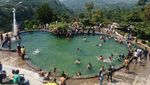 Segarnya Berendam di Pemandian Lereng Gunung Ungaran