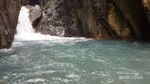 Segarnya Main Basah-basahan di Curug Leuwi Hejo Bogor