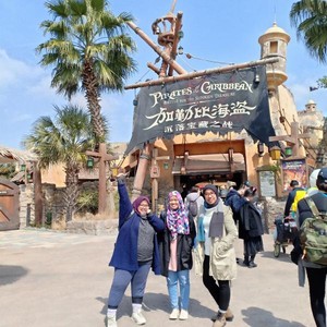 Sehari Jadi Bajak Laut di Shanghai
