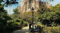 Sagrada Familia, wajib hukumnya