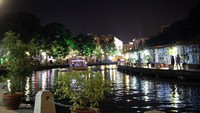 Melaka River Cruise At Night